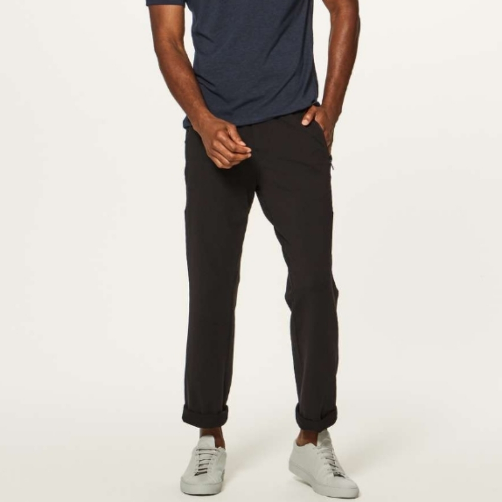 Lululemon 32x28.5 Discipline Pant in black size Large